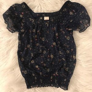 Blue floral blouse 💜💙